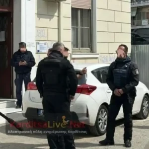 Καρδίτσα: Στον εισαγγελέα οδηγήθηκαν οι ανήλικοι για τη δολοφονία του τραγουδιστή Γιώργου Τσιτόγλου