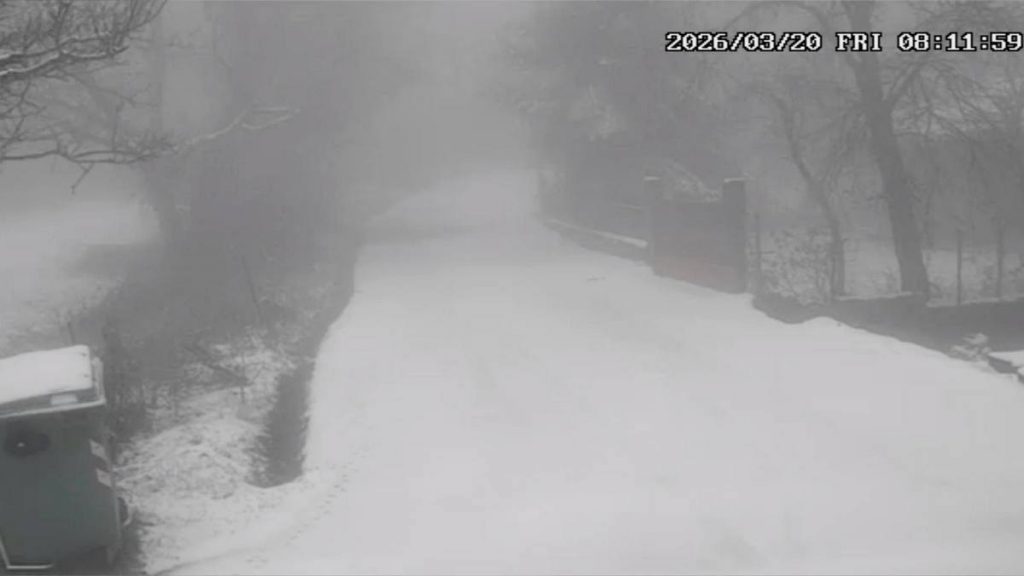 «Ντύθηκαν» στα λευκά τα ορεινά χωριά της Φθιώτιδας (ΒΙΝΤΕΟ-ΦΩΤΟ)