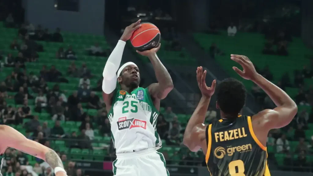 Ο Παναθηναϊκός έσπασε ρεκόρ 18,5 ετών με 25/25 βολές κόντρα στην ΑΕΚ, ο Κέντρικ Ναν ξεπέρασε τους 1.000 πόντους