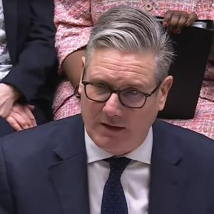 Κιρ Στάρμερ: Η Βρετανία στέλνει 4 αεροσκάφη Typhoon στο Κατάρ και ελικόπτερα Wildcat στην Κύπρο