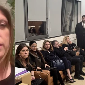 Το βίντεο της Κωνσταντοπούλου στις 00:25 από το δικαστικό μέγαρο της Λάρισας και η φωτογραφία με Καρυστιανού και Ρούτσι