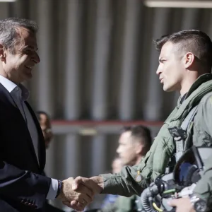 Κυριάκος Μητσοτάκης: Ο πρωθυπουργός συνάντησε τους πιλότους των ελληνικών F-16 στην Κύπρο