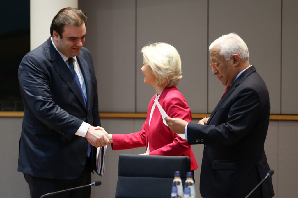 Mε Αντόνιο Κόστα και Ούρσουλα φον ντερ Λάιεν συναντήθηκε ο Πιερρακάκης στις Βρυξέλλες (ΒΙΝΤΕ0-ΦΩΤΟ)