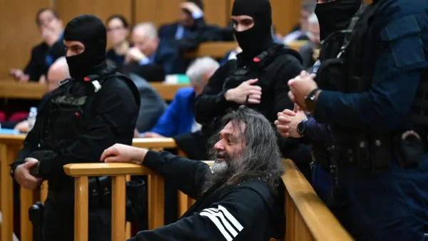 Χρυσή Αυγή: Η εισαγγελέας απέρριψε όλα τα ελαφρυντικά - Επίθεση Λαγού στους δικαστές