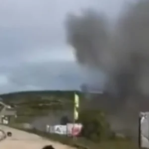 Νέα έκρηξη από επίθεση του Ισραήλ στα νότια του Λιβάνου μπροστά στο συνεργείο της ΕΡΤ - Το βίντεο που κατέγραψαν οι κάμερες