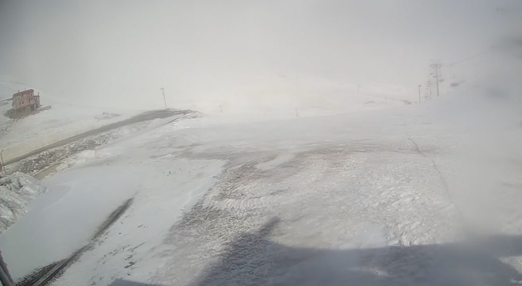 Φρέσκο χιόνι στα βουνά της κεντρικής Ελλάδας - Χιόνισε και σε ορεινά χωριά