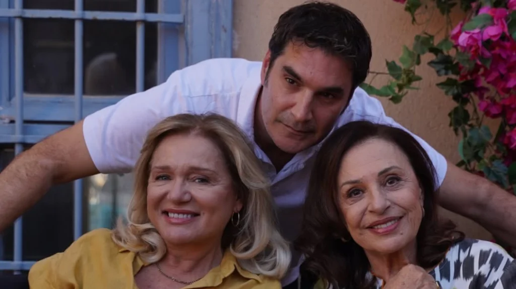 Ο Χριστόφορος Παπακαλιάτης δημοσίευσε backstage φωτογραφίες από τον επερχόμενο κύκλο του «Maestro»