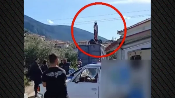 Ο γερανός ακούμπησε καλώδια ηλεκτροδότησης και οι δύο άνδρες πέθαναν από ηλεκτροπληξία, ντοκουμέντο από την τραγωδία στο Άστρος Κυνουρίας