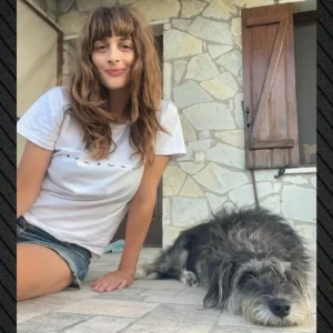 Μαρία Κωνσταντάκη: Ούρησα στην πάνα του σκύλου μου, για να τον μάθω να κάνει το ίδιο