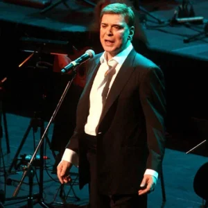 Πέθανε ο Γιώργος Μαρίνος σε ηλικία 87 ετών - Θρήνος για τον σπουδαίο σόουμαν