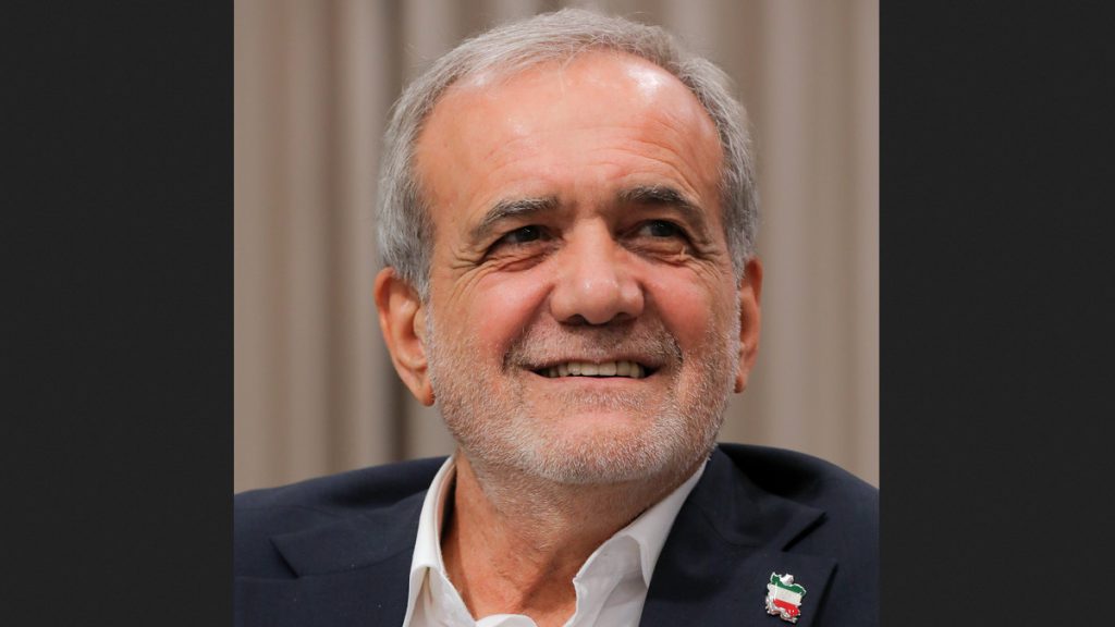 Πεζεσκιάν σε Τραμπ: "Κάνε όνειρα" για άνευ όρων παράδοση του Ιράν