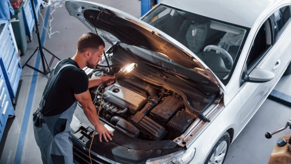 Ζητείται Μηχανικός - Ηλεκτρολόγος αυτοκινήτων από τη "Σταμούλης ΑΕ"