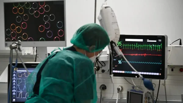 ΕΟΔΥ: 4 νέοι θάνατοι από κορονοϊό και ένας από γρίπη την τελευταία εβδομάδα – Συνολικά έγιναν 173 νέες εισαγωγές