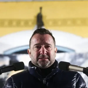 Ξέσπασε ο Νίκος Πλακιάς: Όποιος σπιλώνει τη μνήμη των παιδιών μου με ψέματα και παραμύθια θα ισοπεδωθεί