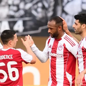 ΟΦΗ – Ολυμπιακός 0-3: Ο Ελ Κααμπί έδωσε στους Πειραιώτες τη νίκη στο Παγκρήτιο και τους ανέβασε στην κορυφή της Super League