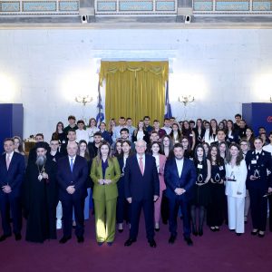 Μπροστά για την Παιδεία:Η Eurobank βράβευσε τους «Πρώτους των Πρώτων» παρουσία του Προέδρου της Δημοκρατίας