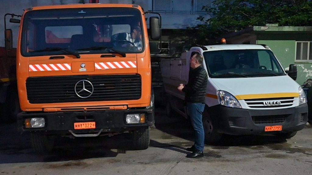 «Έφοδος» του Δημάρχου Λαμιέων στο αμαξοστάσιο το ξημέρωμα