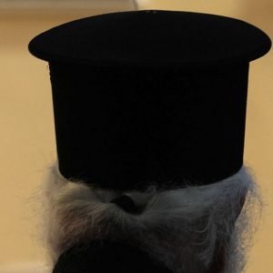 Παρήγγειλαν ράσα και τα «πλήρωσαν» με ψεύτικο καταθετήριο