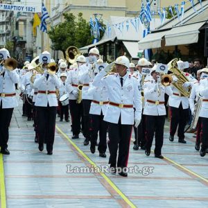 Πλημμύρισε από κόσμο η Λαμία για την παρέλαση της 25ης Μαρτίου