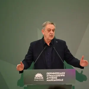 Ο Νίκος Ανδρουλάκης προτείνει τον Πάρι Κουκουλόπουλο για την θέση του Αντιπροέδρου της Βουλής