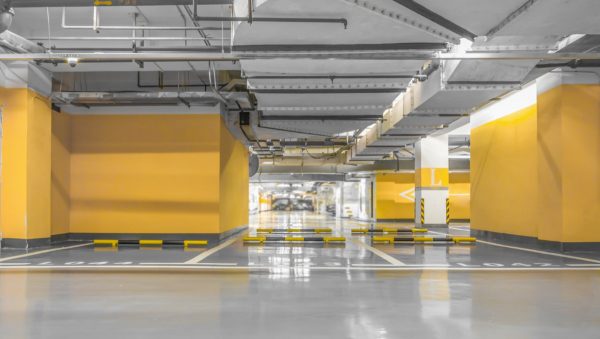 Λαμία: Πωλείται επαγγελματικός χώρος parking