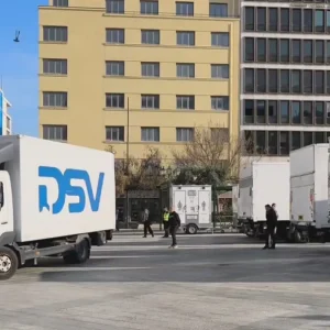 Μπραντ Πιτ: Στο Δημαρχείο Αθηνών και την πλατεία Κοτζιά συνεχίζουν σήμερα τα γυρίσματα της ταινίας