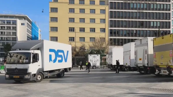 Μπραντ Πιτ: Στο Δημαρχείο Αθηνών και την πλατεία Κοτζιά συνεχίζουν σήμερα τα γυρίσματα της ταινίας