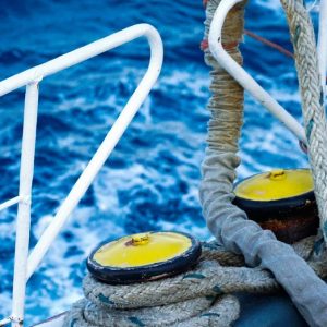 Συμπλοκή κρατουμένων εν πλω κατά τη μεταφορά τους στις φυλακές της Κω