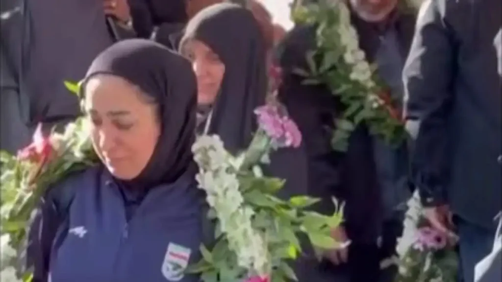 Επέστρεψαν στο Ιράν οι ποδοσφαιρίστριες της εθνικής ομάδας που είχαν ζητήσει άσυλο – Στην Αυστραλία παραμένουν 2 ακόμη