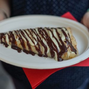 Ζητείται πωλήτρια από το κατάστημα "Σερραϊκόν"