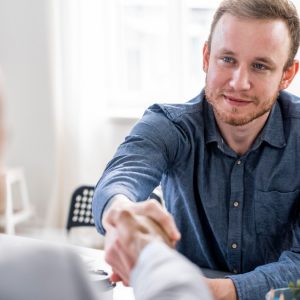 Ζητείται εξωτερικός πωλητής από εμπορική εταιρεία στα Καμένα Βούρλα