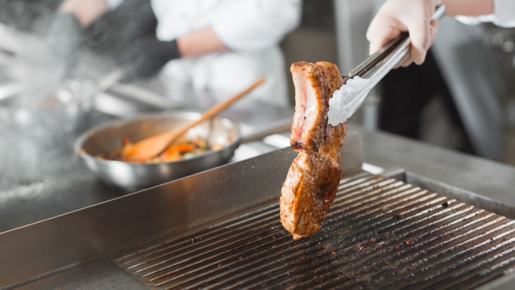 Ζητείται ψήστης από την ταβέρνα "Ο Πρόεδρος" στην Παύλιανη