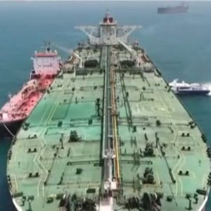 Ελληνικό πλοίο χτυπήθηκε από πύραυλο στη Μαύρη Θάλασσα, καλά στην υγεία τους οι 24 ναυτικοί, ανάμεσά τους 10 Έλληνες