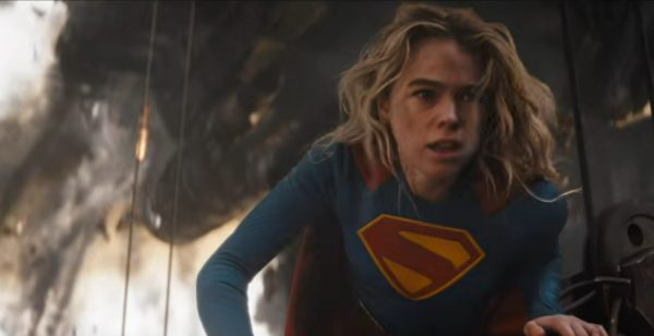 Αυτό είναι το επίσημο τρέιλερ για το Supergirl, στο καστ της ταινίας και ο Τζέισον Μομόα