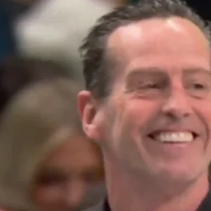 Απίθανο blooper στο NBA: Οι διαιτητές έδωσαν την μπάλα σε λάθος ομάδα και αυτή επιτέθηκε στο δικό της καλάθι