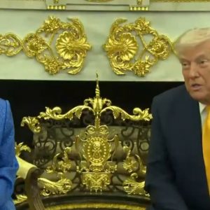 Ο Τραμπ άφησε «κόκαλο» την πρωθυπουργό της Ιαπωνίας: Ούτε εσείς μας είπατε για το Περλ Χάρμπορ