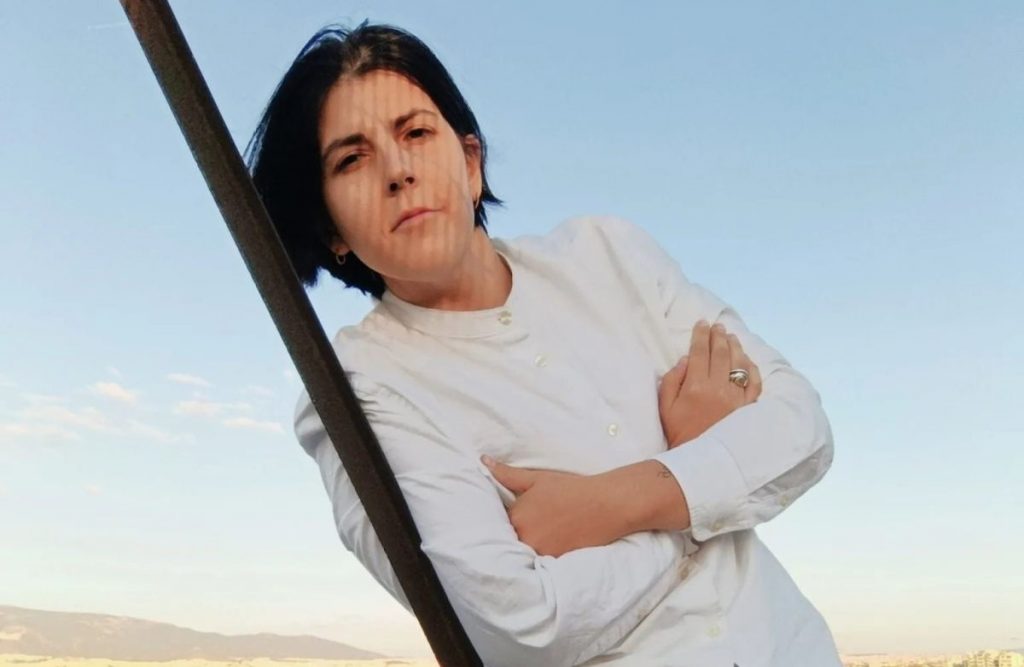 Σοφέλπη Στάικου: Η Λαμιώτισσα σκηνοθέτις της παράστασης «Στάση // Ποτάμι», ένα έργο για την πολύνεκρη τραγωδία στα Τέμπη