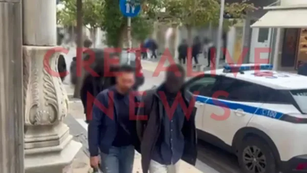 Tραγωδία με 22 νεκρούς μετανάστες στην Κρήτη: Τους σκουντούσαν να δουν αν πέθαναν και τους πετούσαν στη θάλασσα