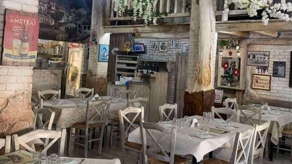 Πωλείται λόγω συνταξιοδότησης το μεζεδοπωλείο «Σούρτα - Φέρτα»