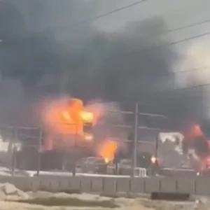 Το Ιράν προειδοποιεί για πλήγματα σε πετρελαϊκές εγκαταστάσεις στον Κόλπο τις επόμενες ώρες