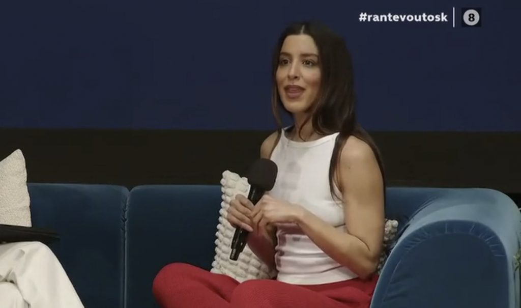 Μαρίνα Σάττι: Επειδή ο μπαμπάς μου ήταν μαύρος ντρεπόμουν όταν ερχόταν να με πάρει από το φροντιστήριο