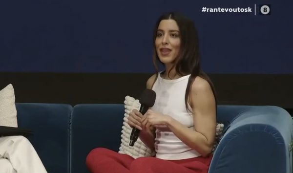 Μαρίνα Σάττι: Επειδή ο μπαμπάς μου ήταν μαύρος ντρεπόμουν όταν ερχόταν να με πάρει από το φροντιστήριο