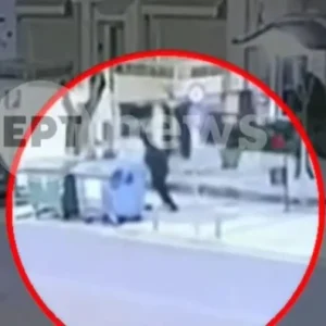 Βίντεο από τη δολοφονική επίθεση με μαχαίρι που δέχθηκε 20χρονος στη Θεσσαλονίκη: Έκανε λίγα βήματα και κατέρρευσε δίπλα σε κάδο