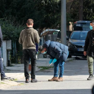 Στον εισαγγελέα ο 23χρονος για τη δολοφονία του 20χρονου στη Θεσσαλονίκη: «Βρισκόμουν σε άμυνα» είπε στους αστυνομικούς