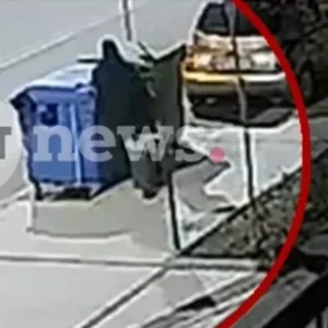 Θεσσαλονίκη: Νέο βίντεο από τη στιγμή της κατάρρευσης του 20χρονου μετά τις μαχαιριές που δέχθηκε – Απολογείται την Τρίτη ο δράστης