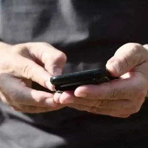 Έκτακτες οδηγίες στην Κύπρο: Στις 7 μ.μ. SMS σε όλα τα κινητά – Τα 5 μέτρα αυτοπροστασίας σε περίπτωση ανάγκης