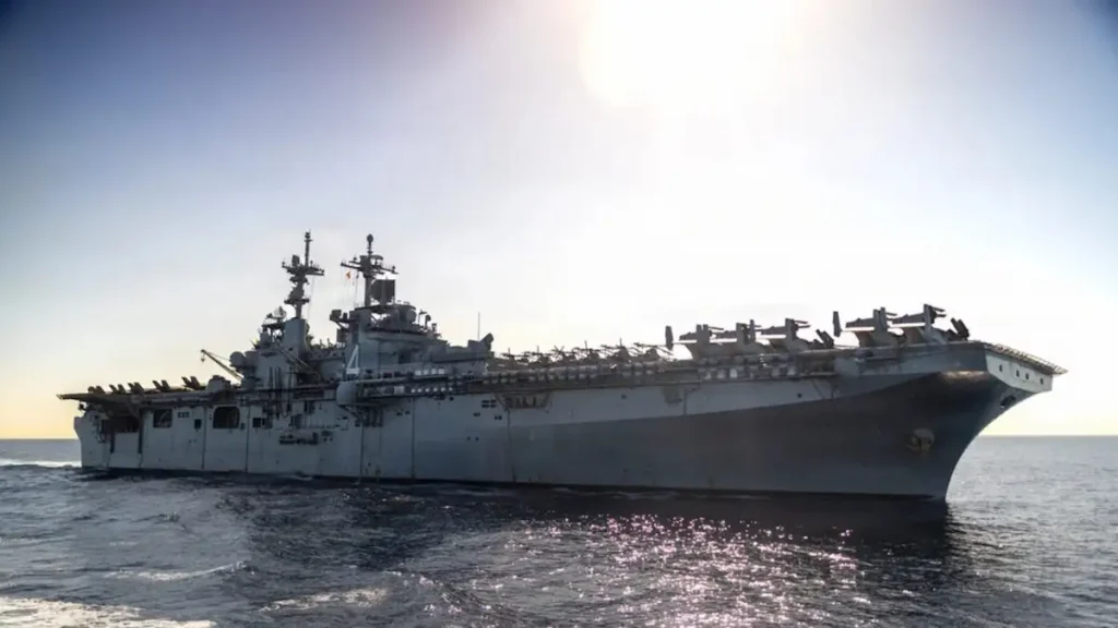 Ο Τραμπ στέλνει στη Μέση Ανατολή και το πλοίο αμφίβιων επιχειρήσεων «USS Boxer» με 2.500 πεζοναύτες