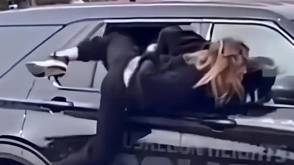 Viral απόδραση: Γυναίκα το έσκασε από μισάνοιχτο παράθυρο περιπολικού φορώντας χειροπέδες!