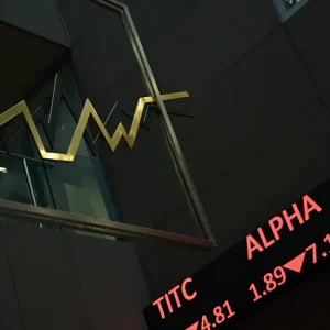 Άγριο ξεπούλημα με πτώση 5,75% στο ελληνικό χρηματιστήριο: Τα αρνητικά μηνύματα από τη Wall Street διεύρυναν την πτώση στο κλείσιμο