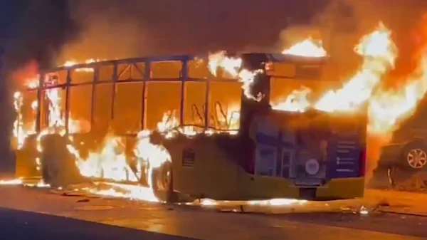 Τραγωδία στην Ελβετία: Νεκροί και τραυματίες μετά από φωτιά σε λεωφορείο